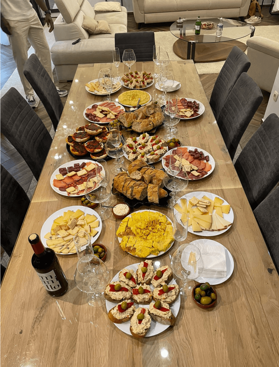 Ultramarinos Martínez Deli & Bar