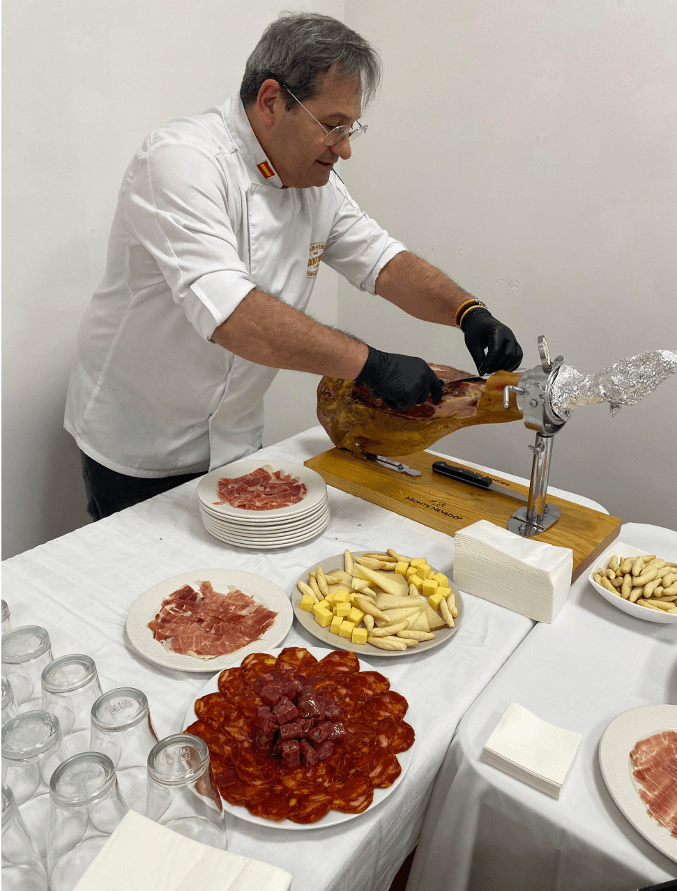 Ultramarinos Martínez Deli & Bar